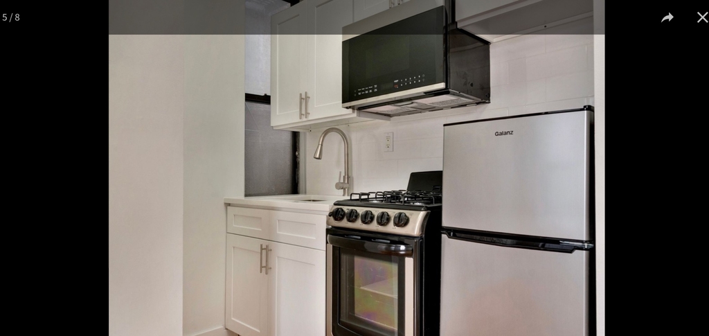 22nd street and Lexington Avenue  - Photo 2