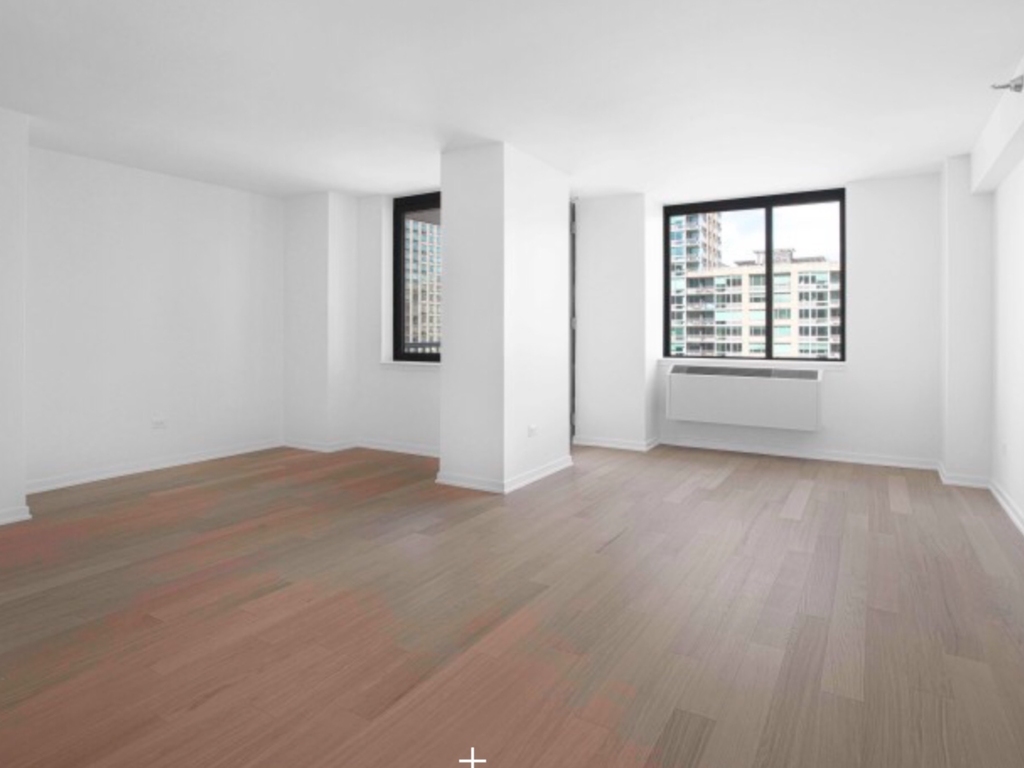 22nd street and Lexington Avenue  - Photo 0