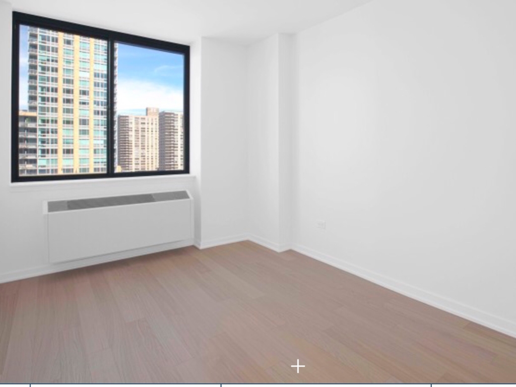 22nd street and Lexington Avenue  - Photo 4