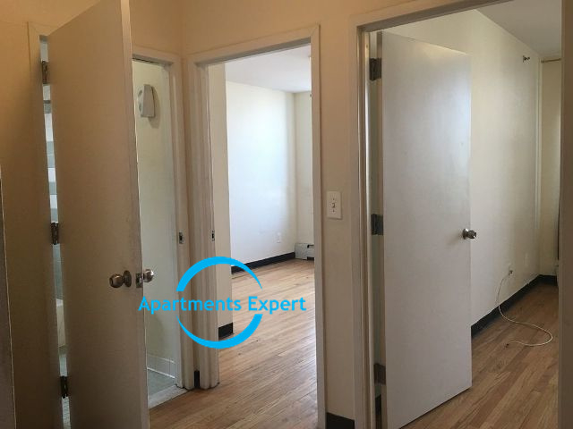 706 Essex St - Photo 1