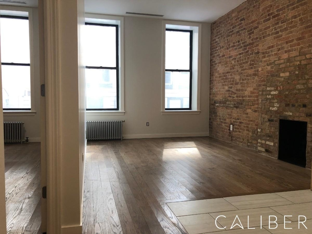 116 East 57th Street - Photo 0