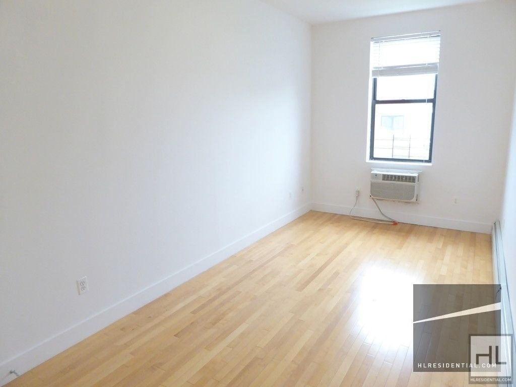 759 Bergen Street - Photo 8