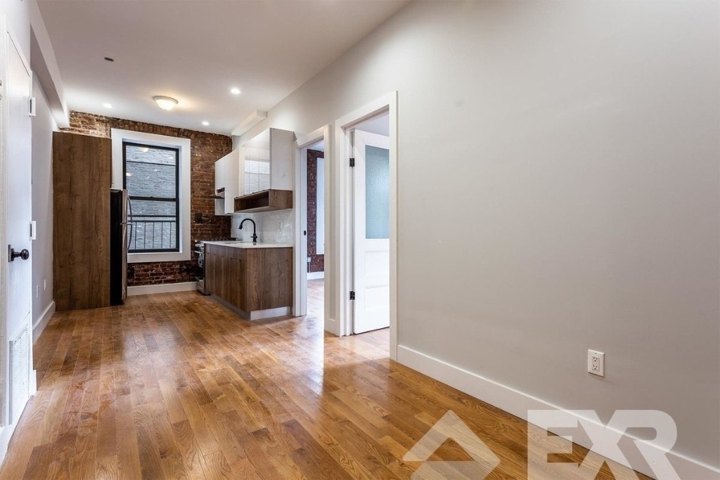 1417 Bedford Ave  - Photo 2