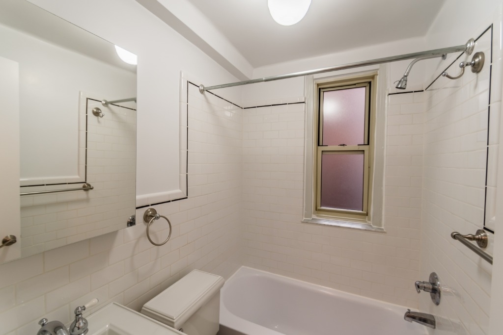 25 East 10th Street - Photo 5