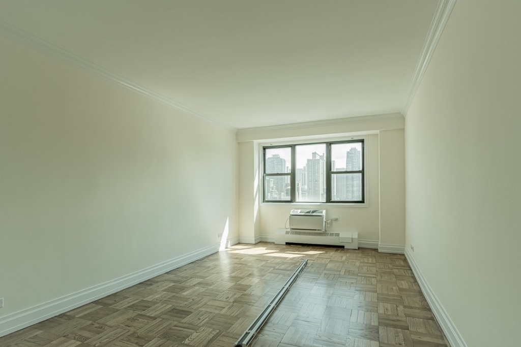 420 East 79th Street - Photo 9