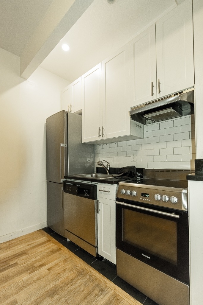 220 East 85th Street - Photo 2