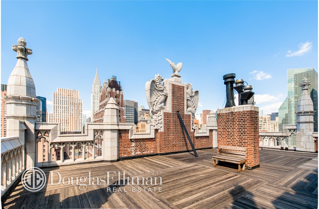 25 Tudor City Pl - Photo 0