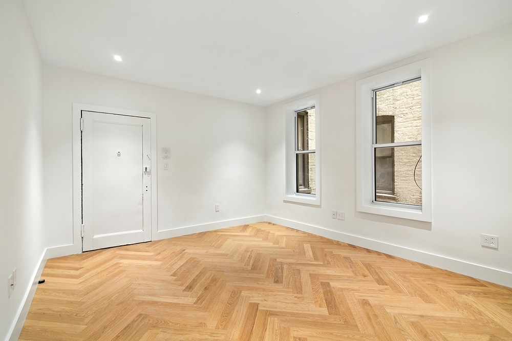 336 West 95th Street - Photo 3