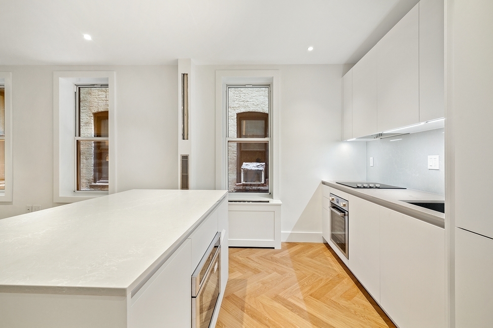 336 West 95th Street - Photo 2