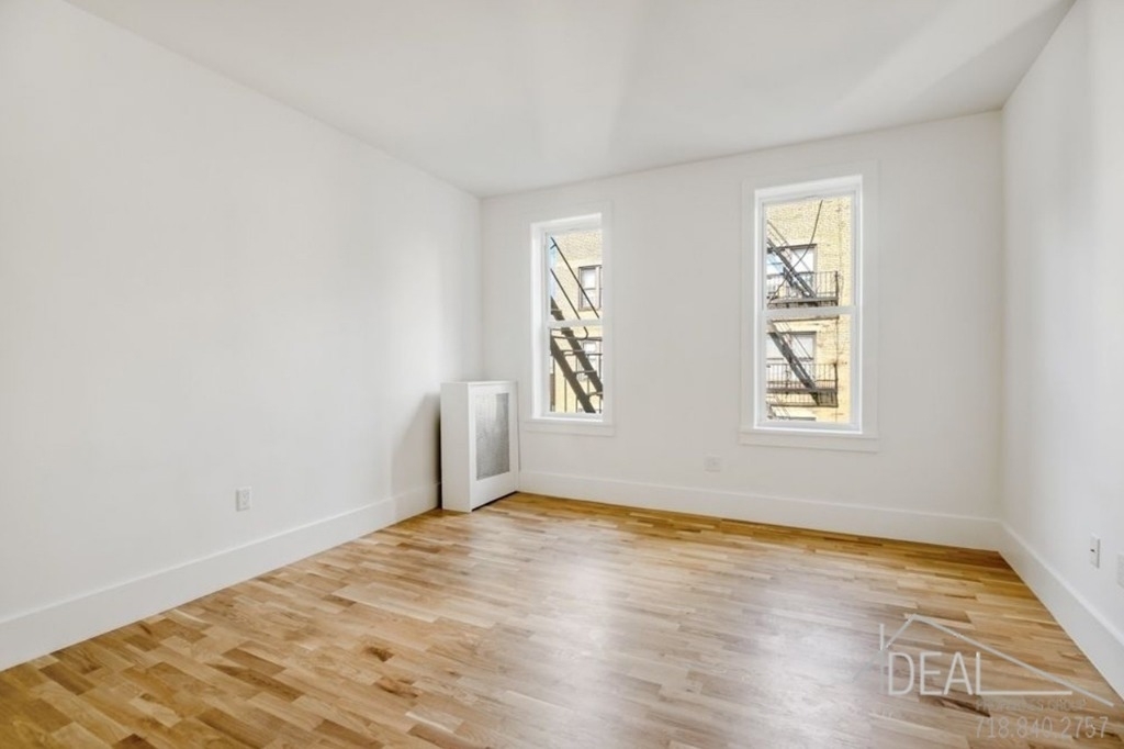 93 linden boulevard - Photo 2