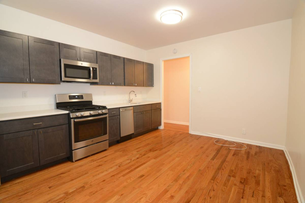 100 Lefferts Avenue - Photo 1