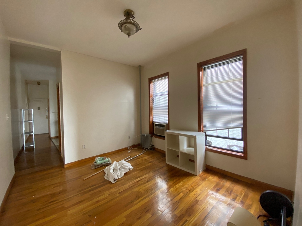 142 Scholes Street - Photo 5