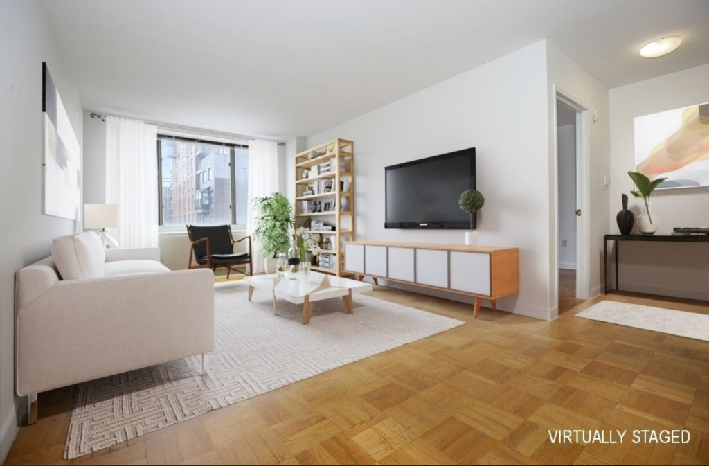 460 W 20th Street - Photo 1