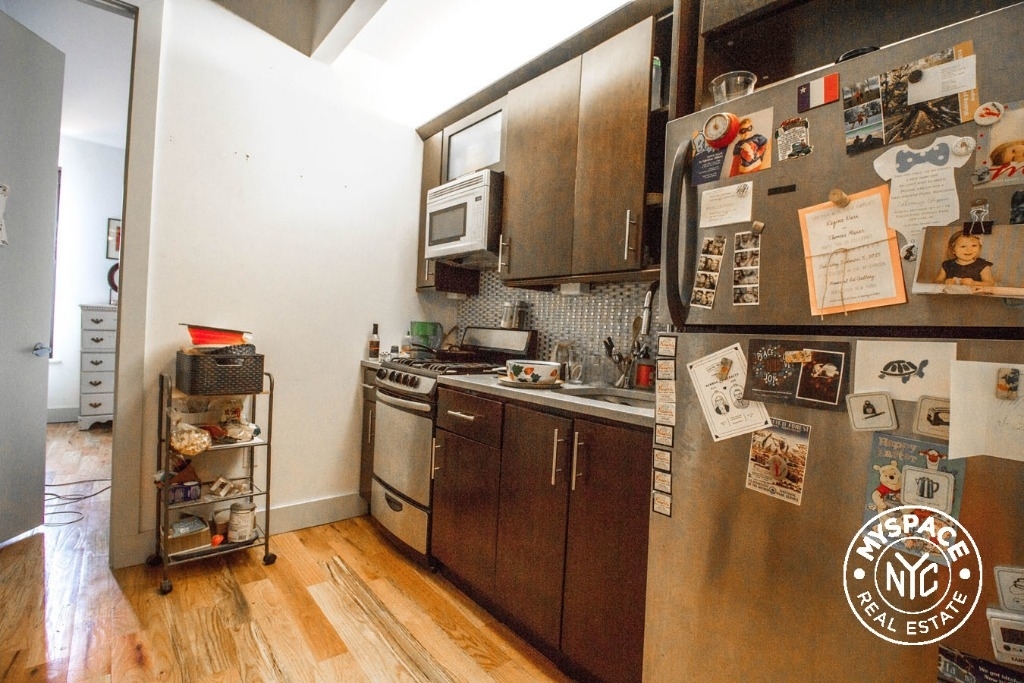 1323 Bedford Ave #3f - Photo 6