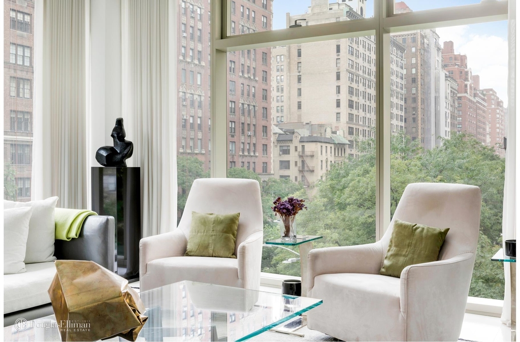 1055 Park Avenue - Photo 11