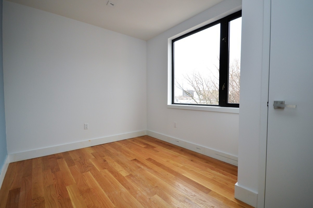 1002 Bushwick Avenue - Photo 2