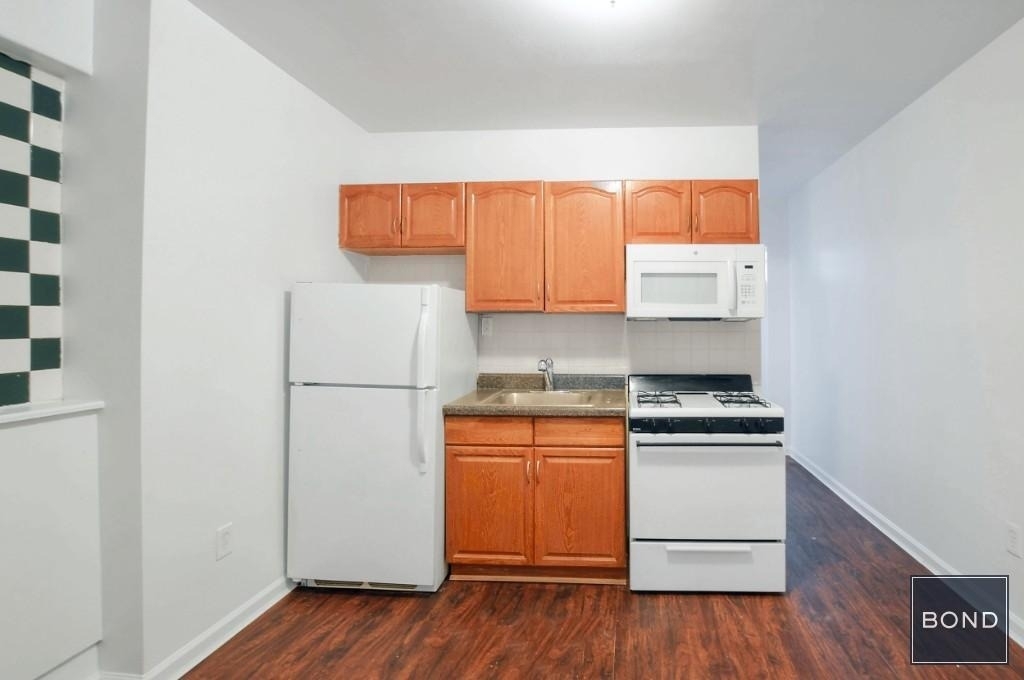 162 East 33 Street - Photo 6