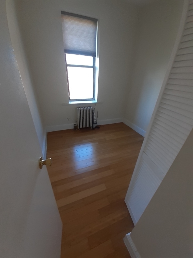 1215 Myrtle Avenue - Photo 3