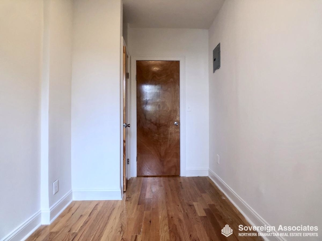 282 Cabrini Boulevard - Photo 8