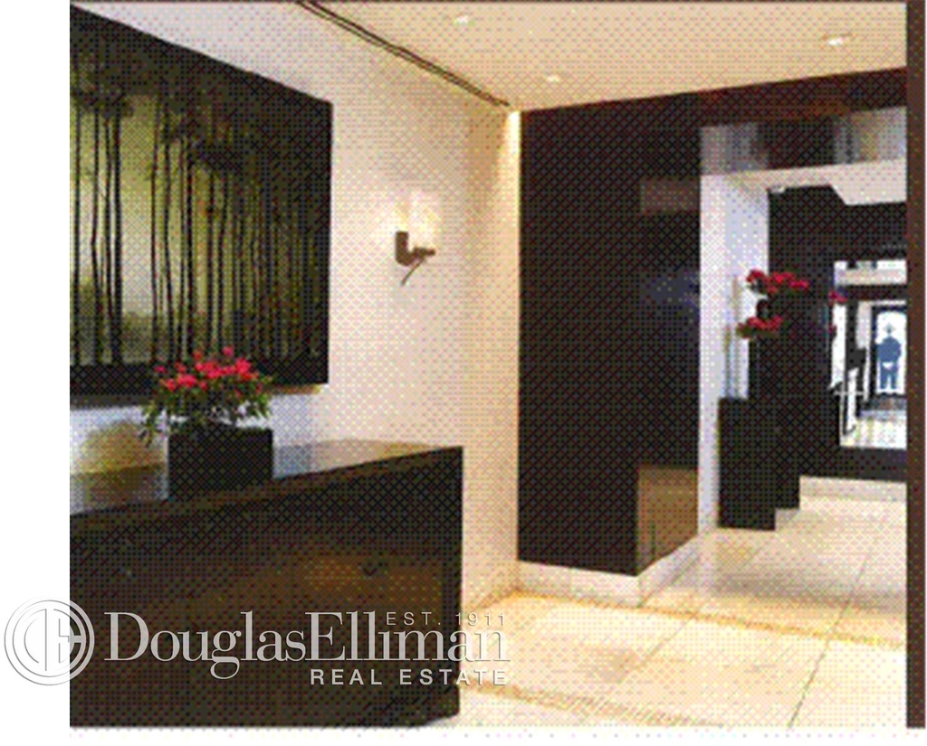 20 Park Avenue - Photo 2