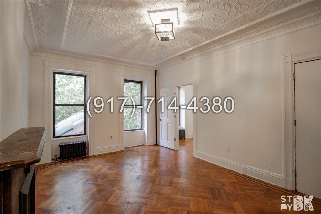 70 Halsey Street - Photo 2