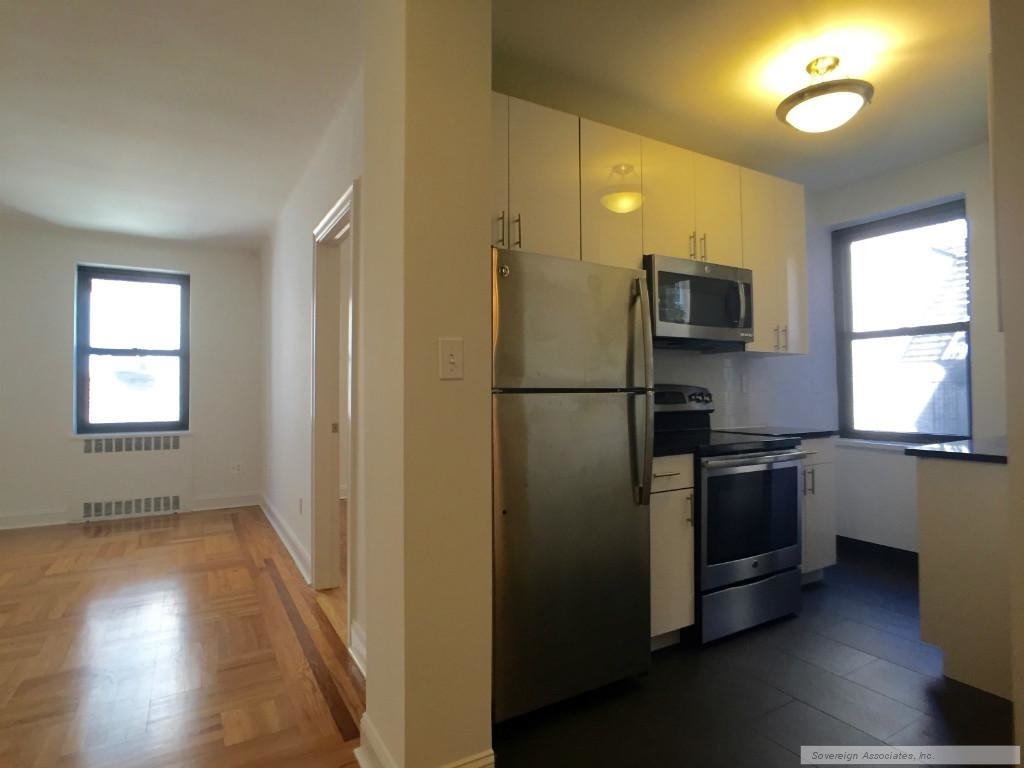 700 Fort Washington Avenue - Photo 1