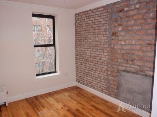 E 55th St. - Photo 3