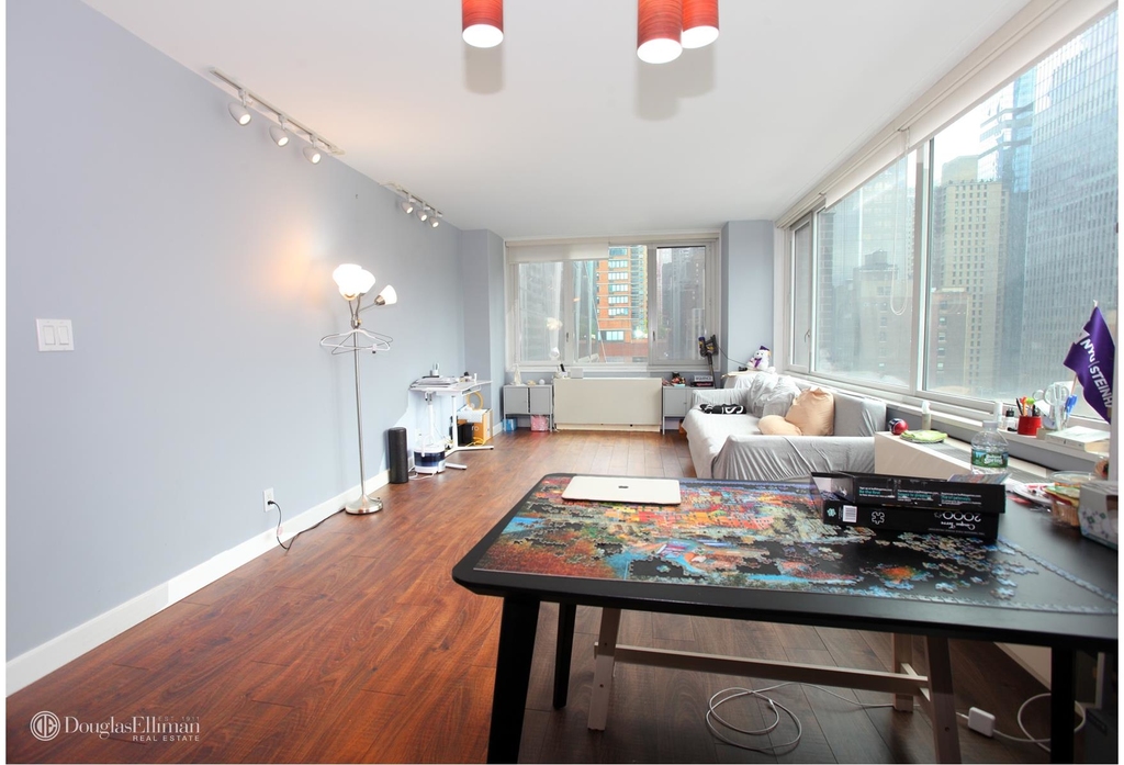 322 West 57th St - Photo 0