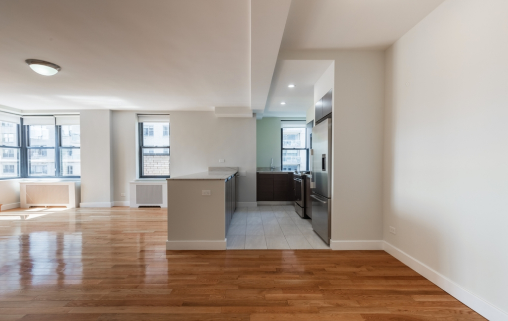 400 East 57 st - Photo 1