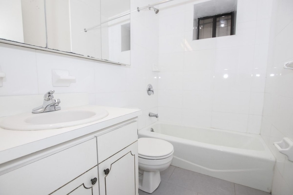 221 EAST 33 STREET - Photo 7