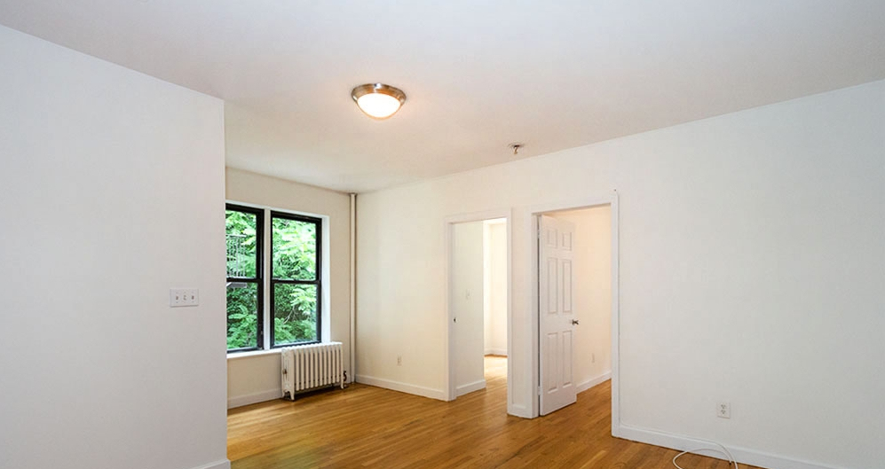 315 East 84th Street - Photo 6