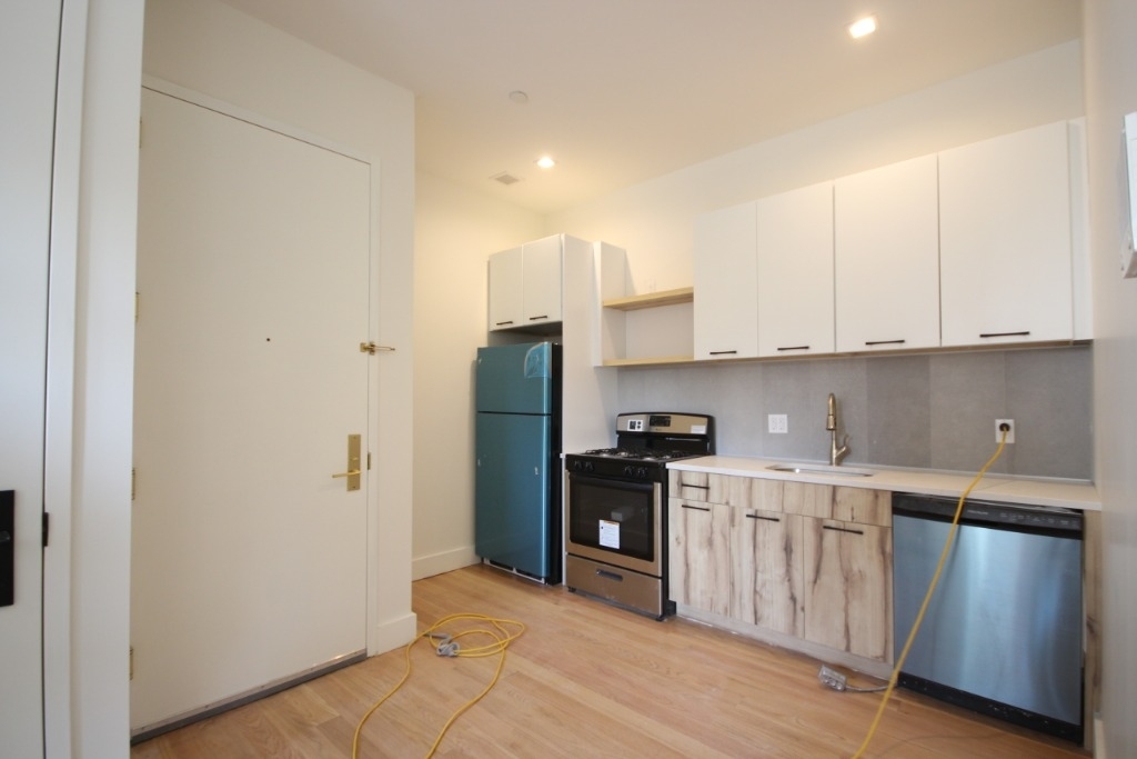 924 Dekalb Ave - Photo 8