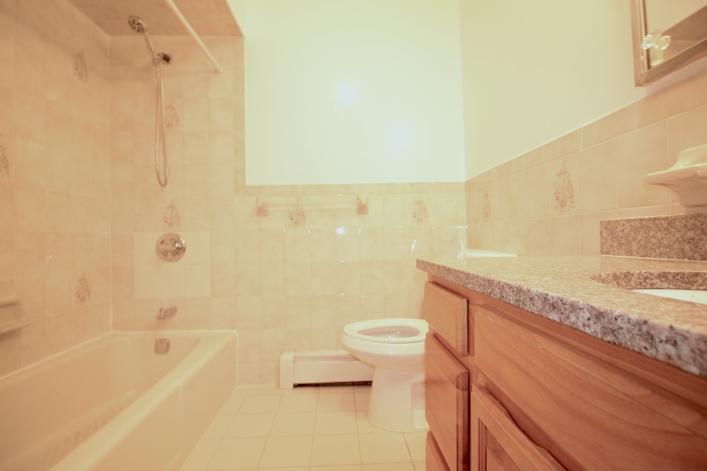 1521 W 7th street - Photo 7