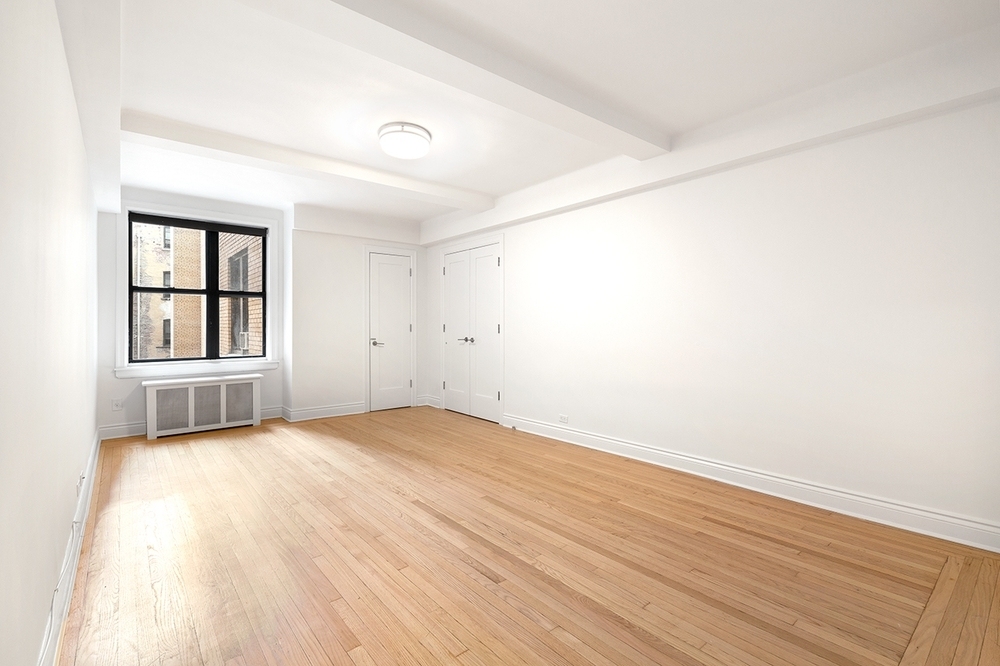 301 east 21 st 2nd ave gramercy manhatten - Photo 1