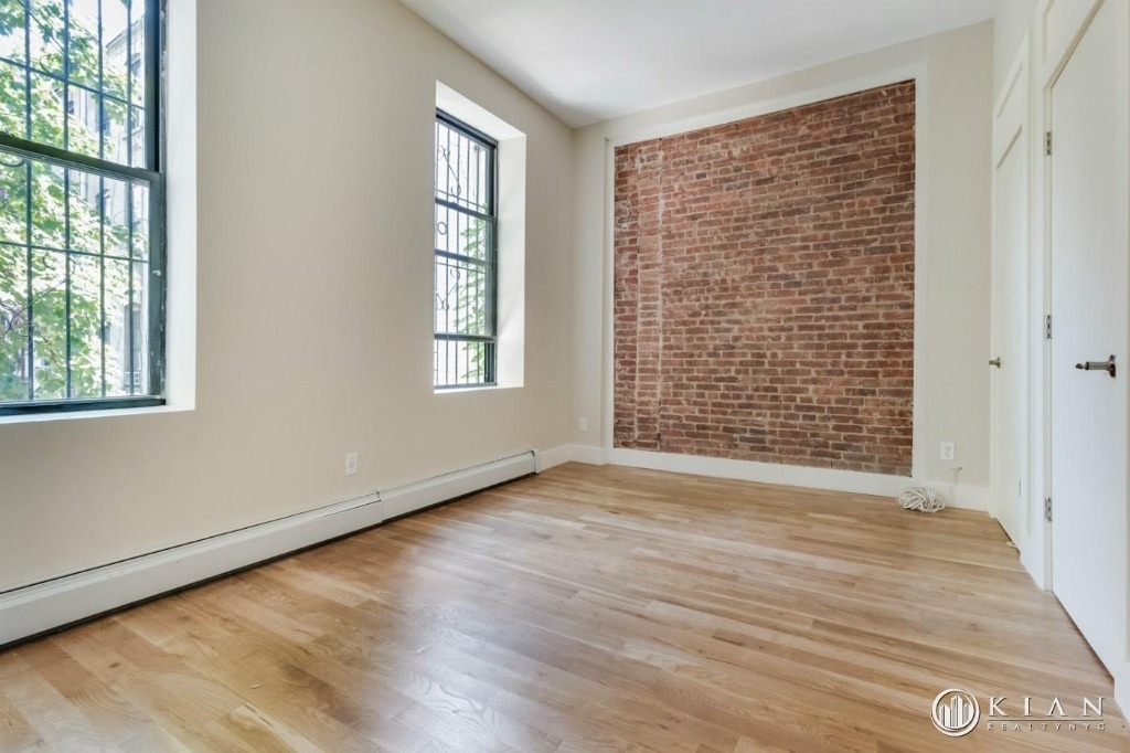 3688 Broadway - Photo 7