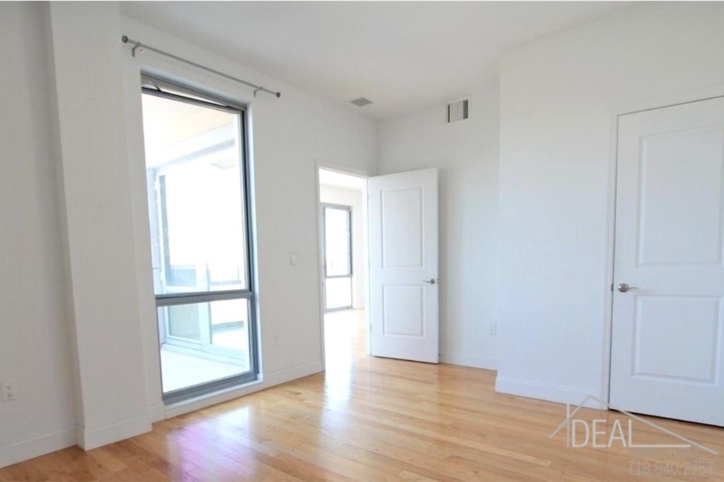 110 4th avenue - Photo 1