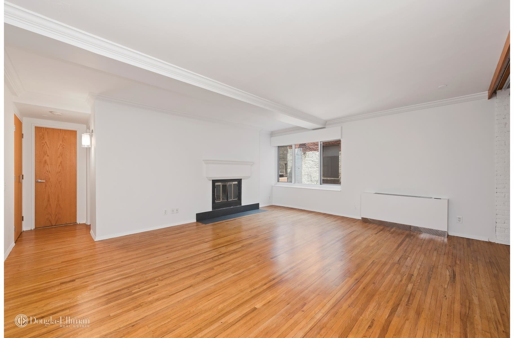 205 East 22nd St - Photo 1