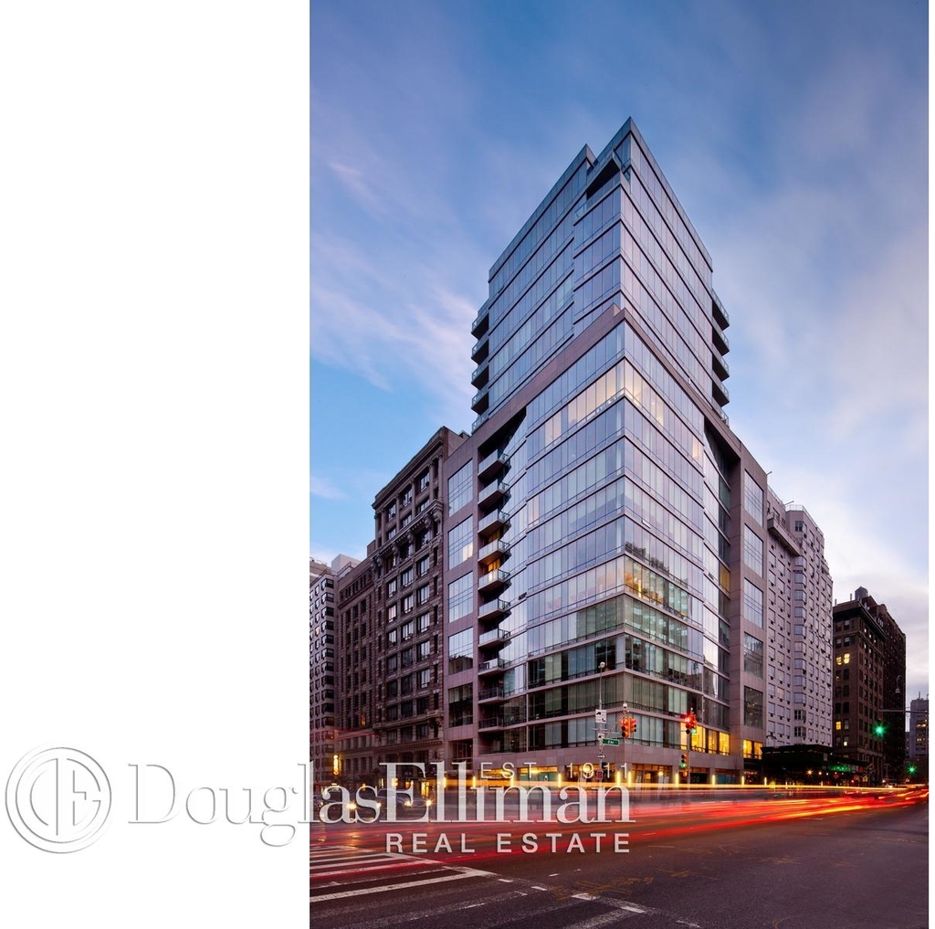 300 East 23rd St - Photo 6