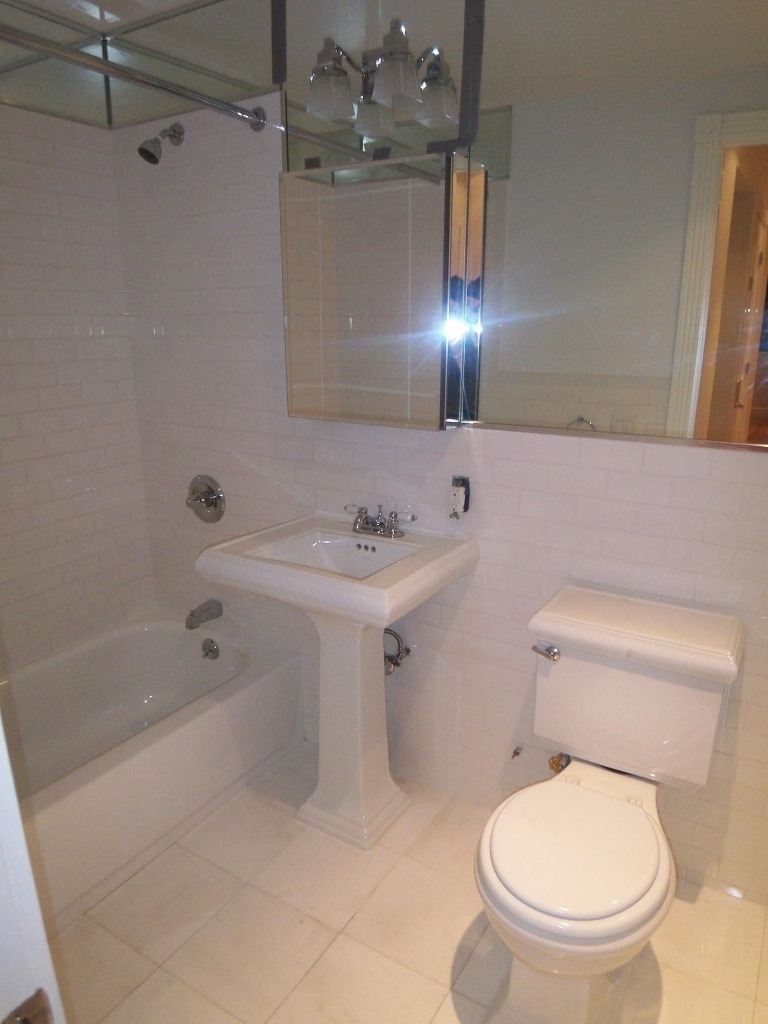 322 East 74th Street - Photo 2