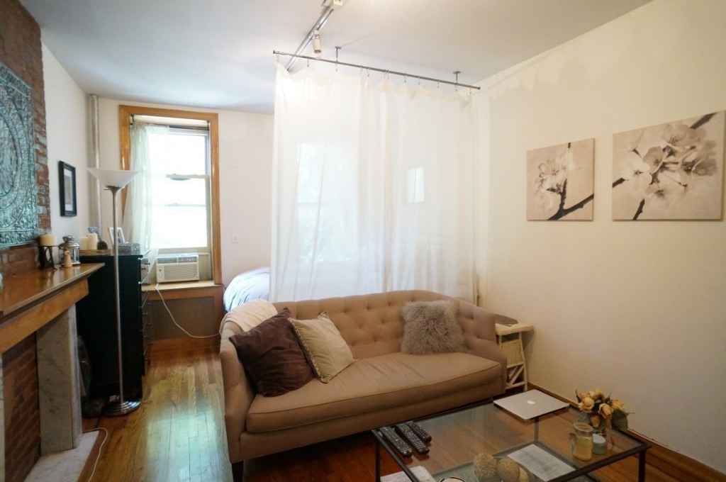 140 West 10 Street  - Photo 4