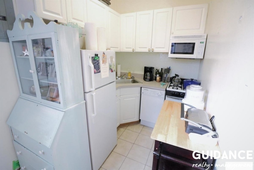 203 West 85th Street - Photo 4