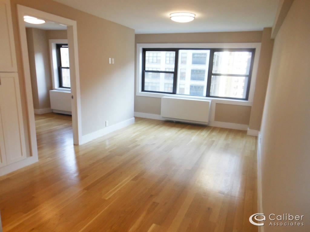 East 47th Street - Photo 1