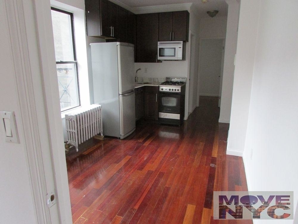 504 East 12th Street - Photo 0