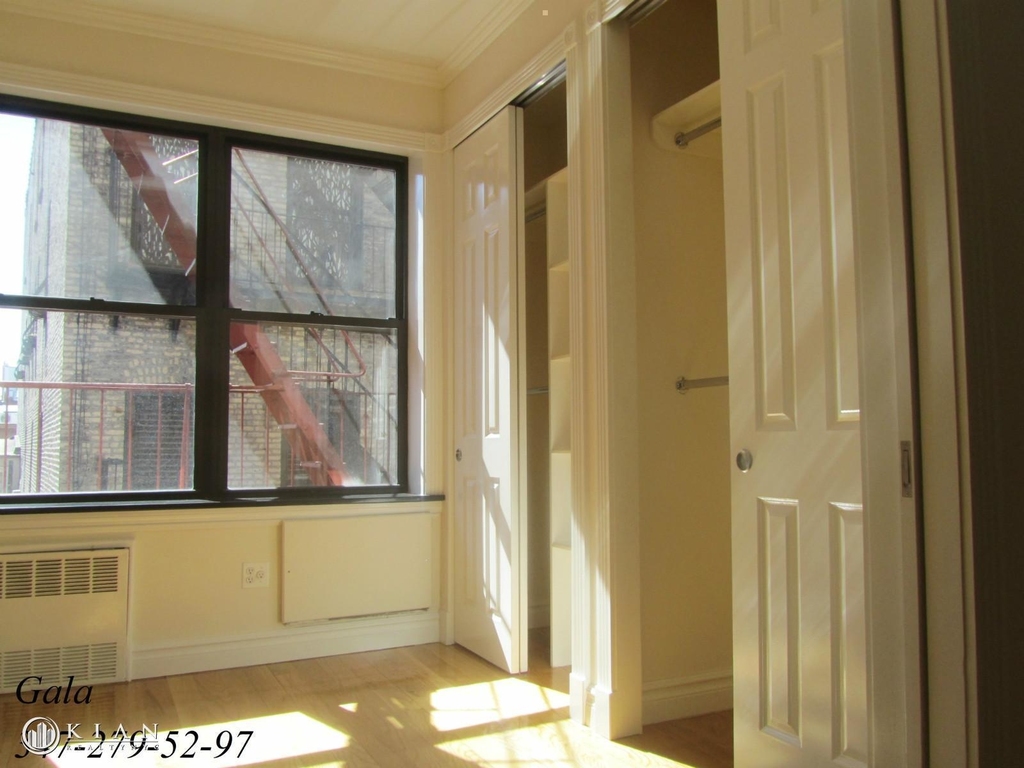 W 52nd St. - Photo 1