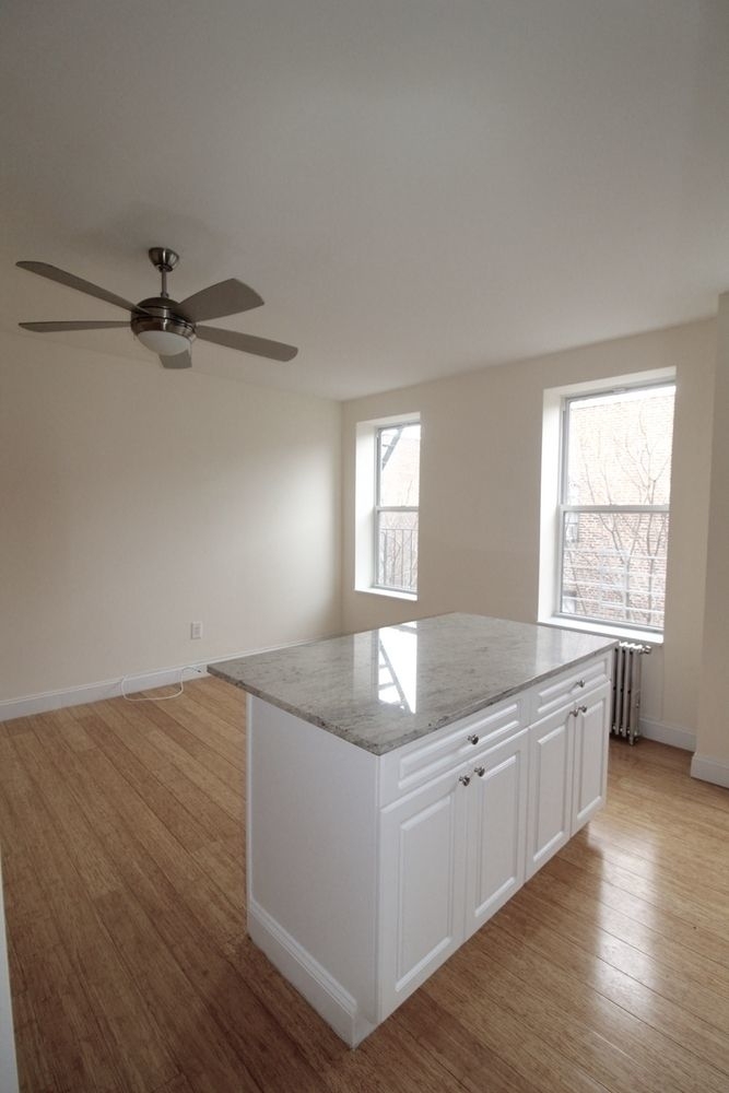 146 East 19th Street - Photo 2