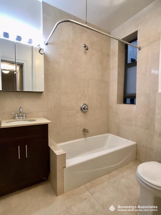 282 Cabrini Boulevard - Photo 10