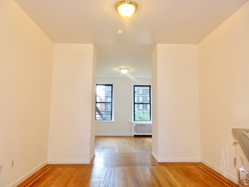 East 58th Street - Photo 1