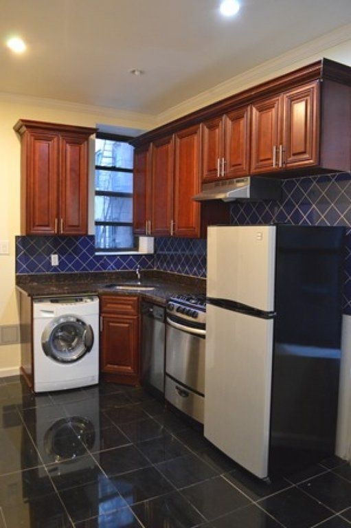 W 109th St. /Amsterdam Ave. - Photo 1