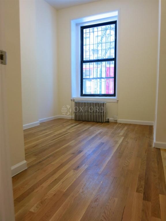 East 83rd Street - Photo 8