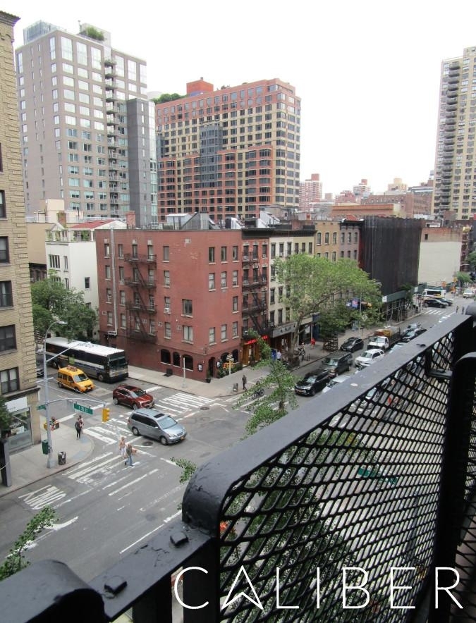 East 35th Street - Photo 5